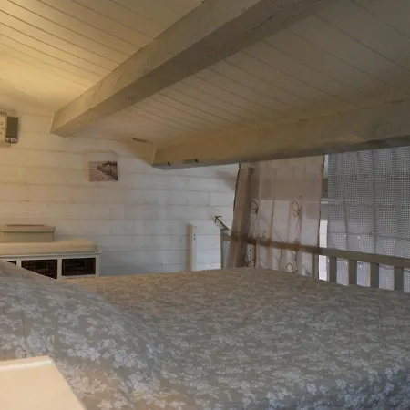 Maison Cap D'agde, 1 Piece, 4 Personnes - Fr-1-249-243