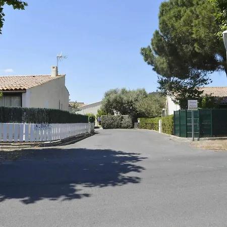 Maison Cap D'agde, 1 Piece, 4 Personnes - Fr-1-249-243 Apartment Agde