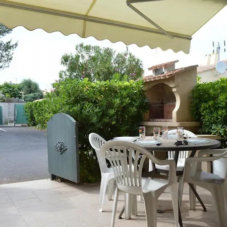 Maison Cap D'agde, 1 Piece, 4 Personnes - Fr-1-249-243 *